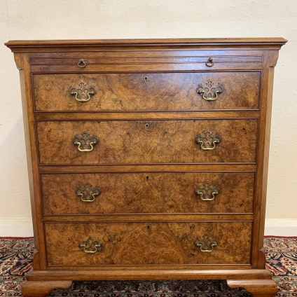 Fantastic Quality Walnut Bachelors Chest Of Drawers - Now Sold
