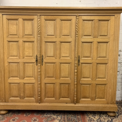 Fantastic Quality Panelled Oak Three Door Fitted Cupboard/bookcase/cabinet - Now Sold