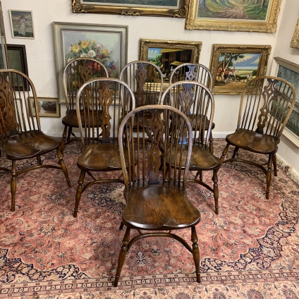 Stunning Set Of Eight Crinoline Stretchered Oak & Elm Windsor Chairs - Now Sold