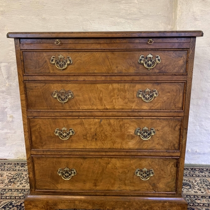 Fantastic Quality Inlaid Burr Walnut Bachelors Chest Of Drawers - Now Sold