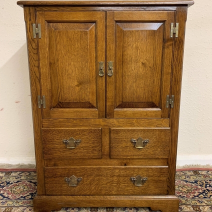 Fantastic Quality Oak Two Door Cupboard/cabinet With Drawers Below - Now Sold