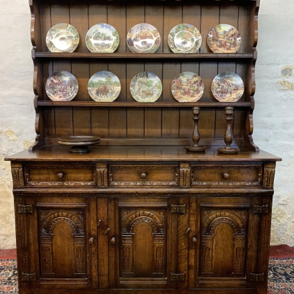 Outstanding Quality Carved Oak Titchmarsh And Goodwin Dresser And Rack - Now Sold