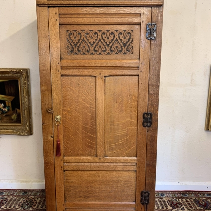 Antique Carved Oak Hall Robe/cupboard/storage Cabinet Circa 1920 - Now Sold