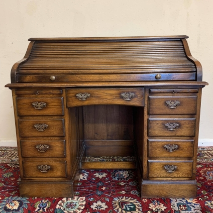 Fantastic Quality Solid Oak Tambour Fronted Rolltop Desk - Now Sold