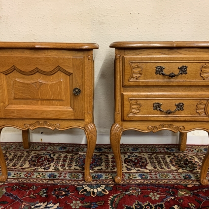 Fabulous Pair Of French Shaped Carved Oak Bedside Cabinets/drawers - Now Sold
