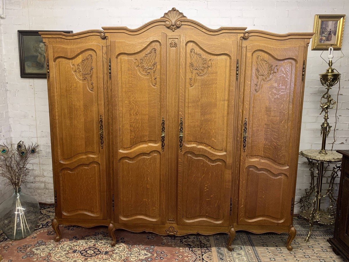 Outsanding Quality French Carved Oak Four-door Brakefront Armoire/wardrobe - Now Sold - Image 6