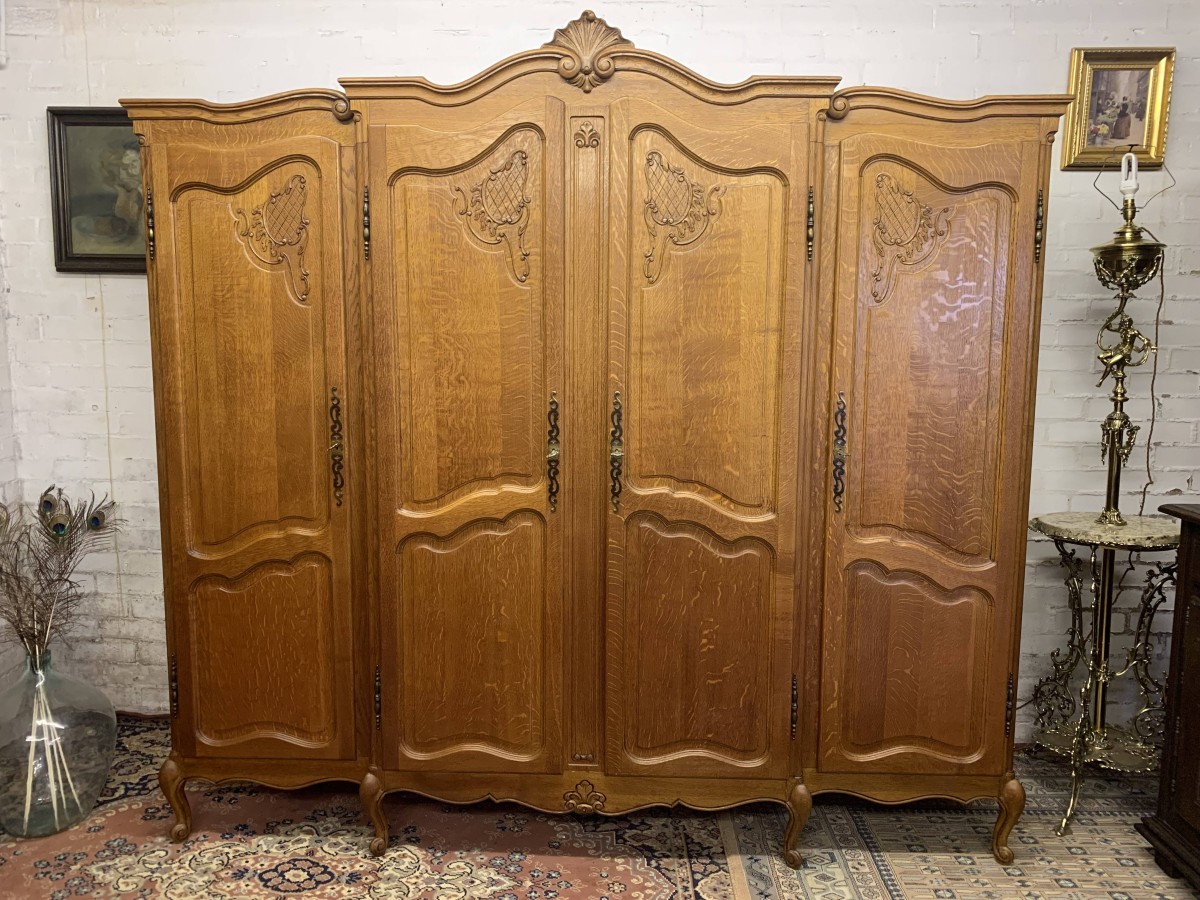 Outsanding Quality French Carved Oak Four-door Brakefront Armoire/wardrobe - Now Sold - Image 7