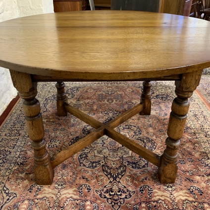 Outstanding Quality Oak Extending Table - Now Sold