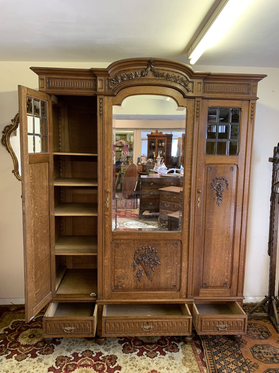 Fabulous Antique French Carved Oak Brakefront Mirror Door Armoire/wardrobe - Now Sold - Image 18