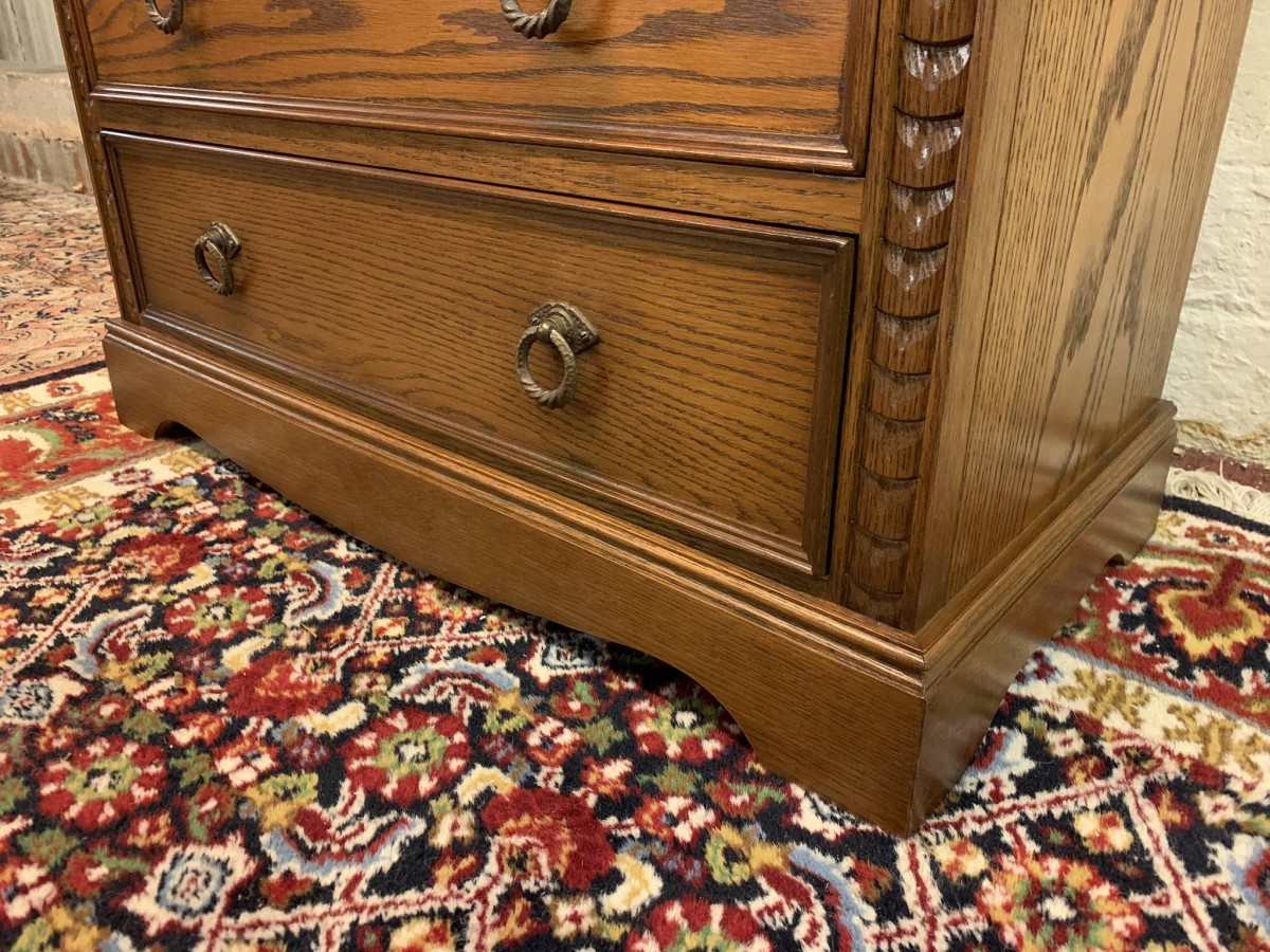 Outstanding Quality Carved Oak Jaycee Chest Of Five Drawers - Now Sold - Image 13