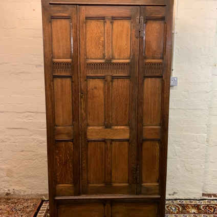 Fantastic Quality Antique Panelled Oak Hall Robe / Wardrobe Circa 1920 - Now Sold