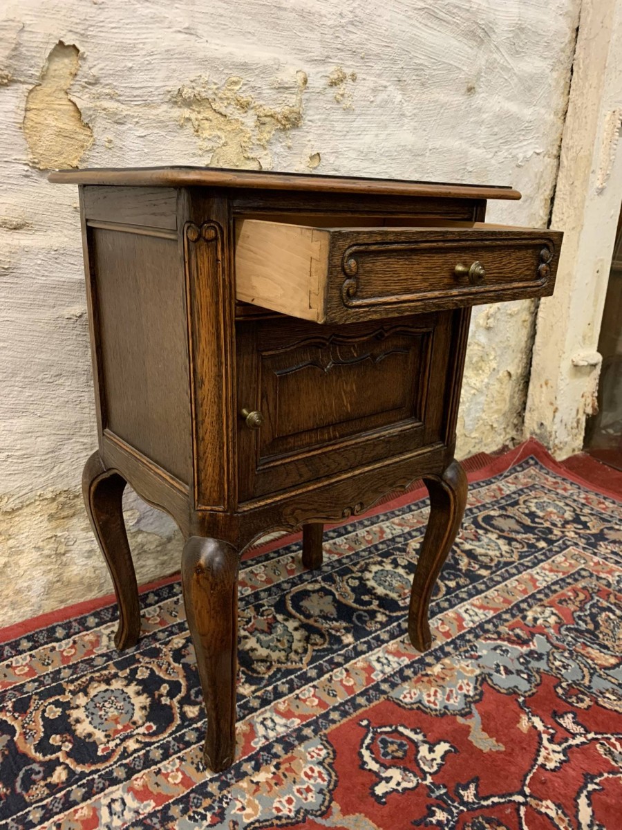 Fabulous Quality French Oak Bedside Cabinet/ Side Cabinet - Now Sold - Image 10