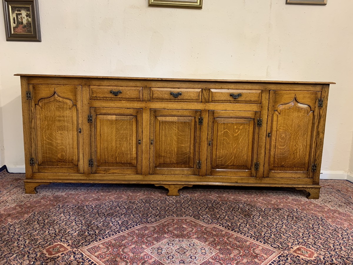 Outstanding Quality Large Oak Dresser Base/sideboard - Now Sold
