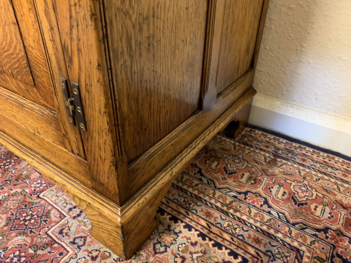 Outstanding Quality Large Oak Dresser Base/sideboard - Now Sold - Image 17