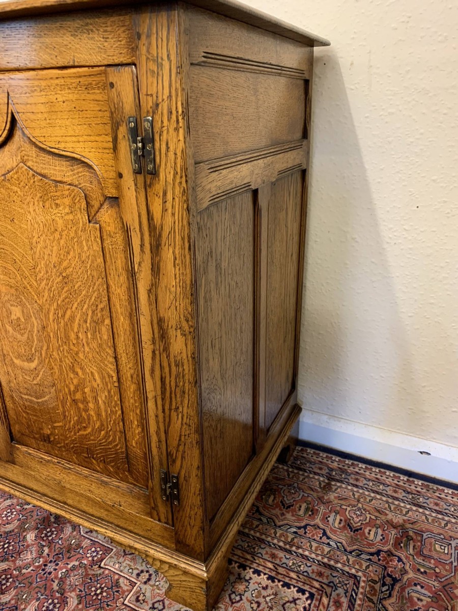 Outstanding Quality Large Oak Dresser Base/sideboard - Now Sold - Image 18