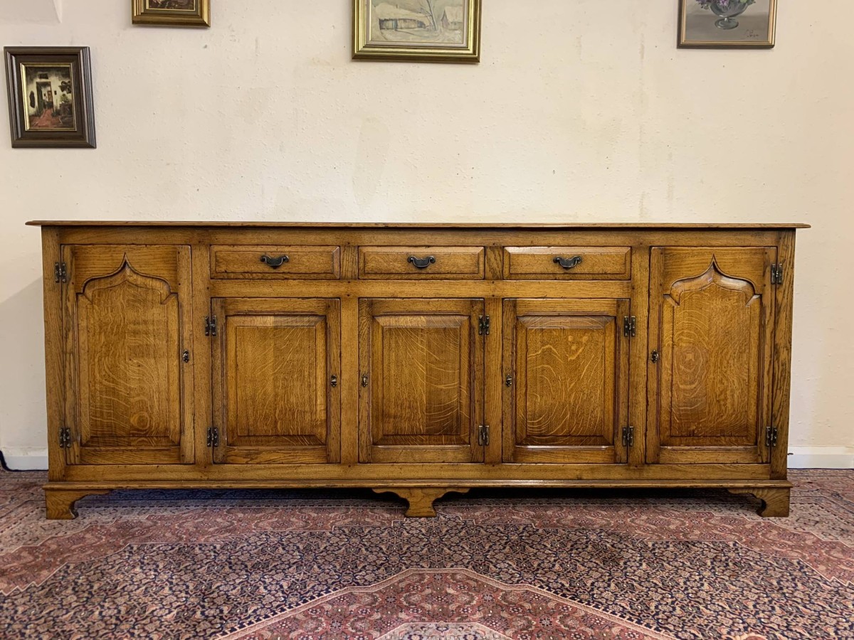 Outstanding Quality Large Oak Dresser Base/sideboard - Now Sold - Image 2