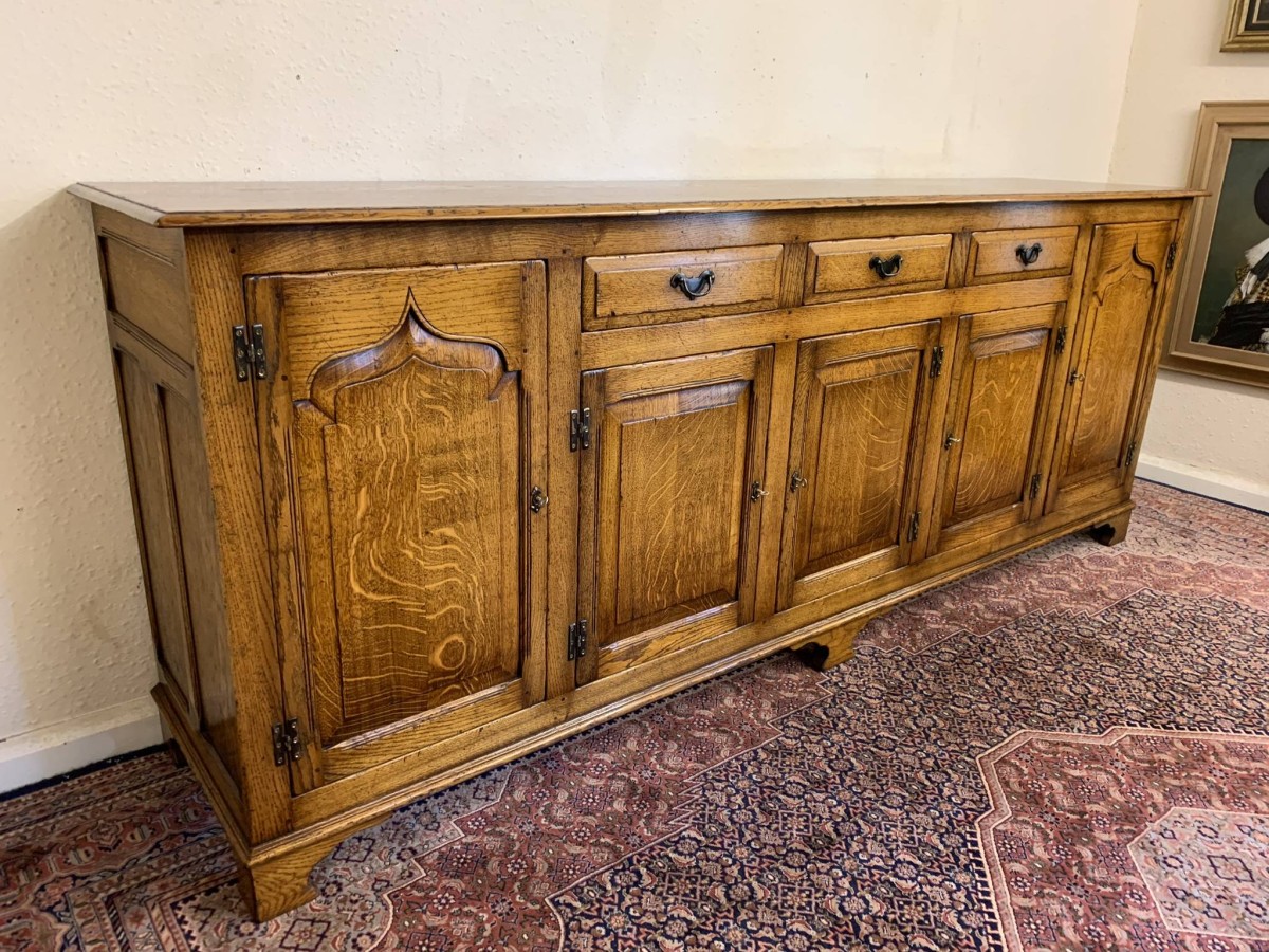 Outstanding Quality Large Oak Dresser Base/sideboard - Now Sold - Image 3