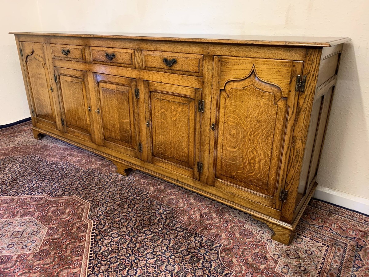 Outstanding Quality Large Oak Dresser Base/sideboard - Now Sold - Image 5