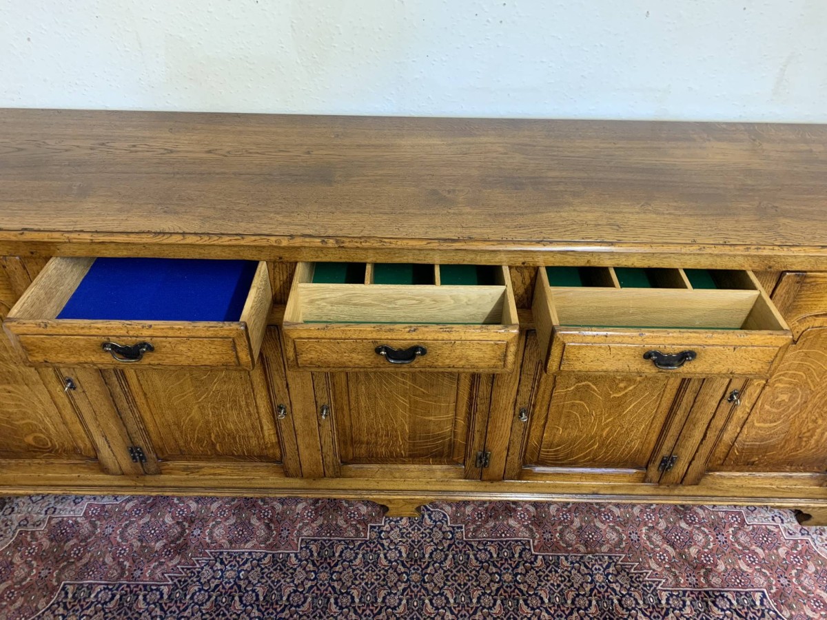 Outstanding Quality Large Oak Dresser Base/sideboard - Now Sold - Image 7