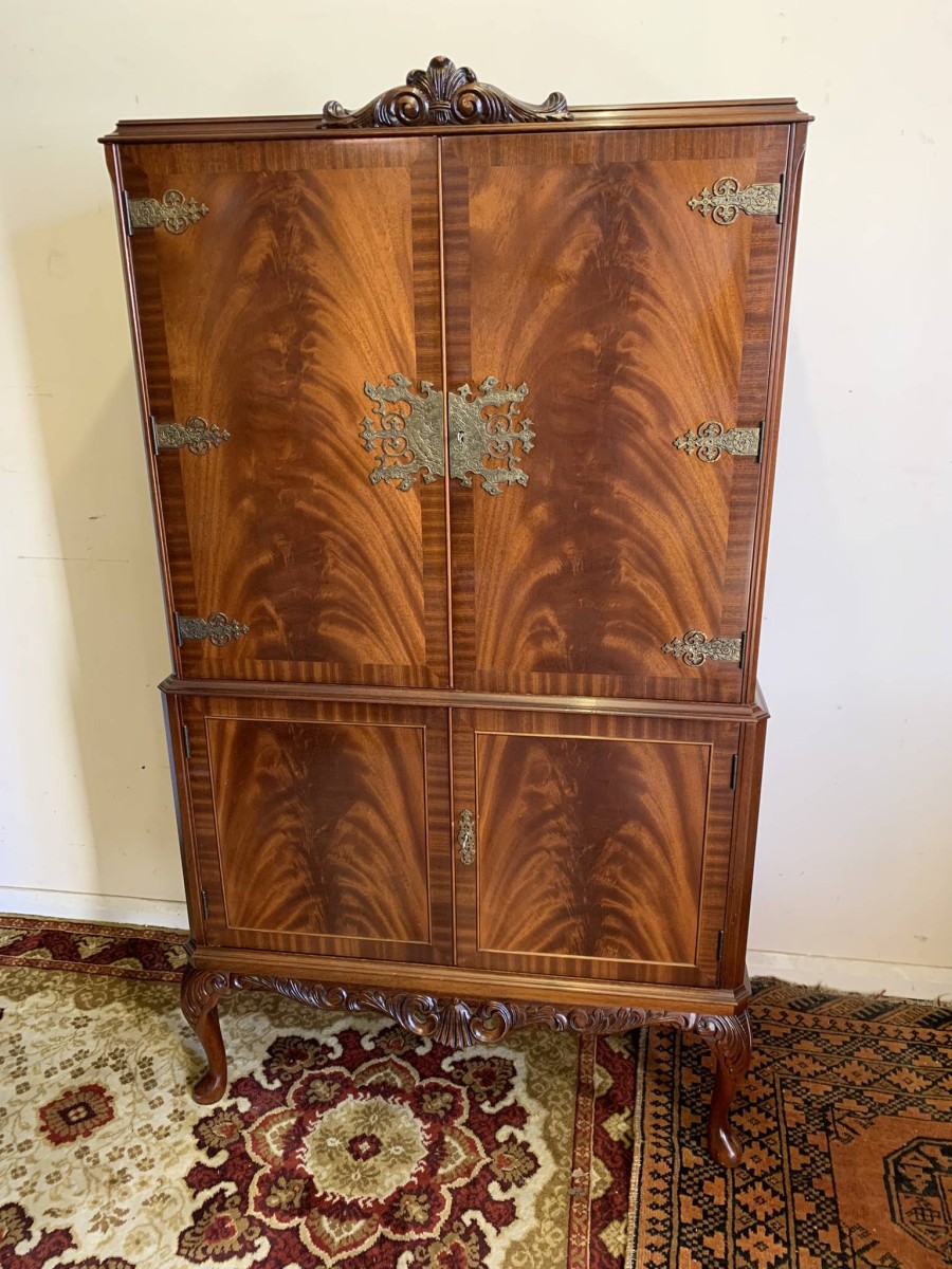 Outstanding Quality Mid Century Carved Walnut Cocktail Cabinet/bar - Now Sold - Image 2