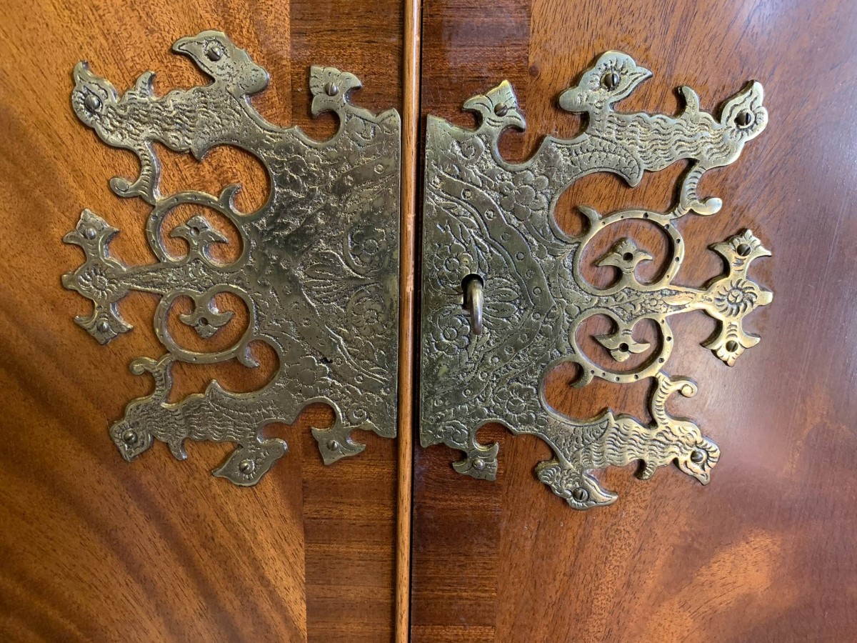 Outstanding Quality Mid Century Carved Walnut Cocktail Cabinet/bar - Now Sold - Image 5