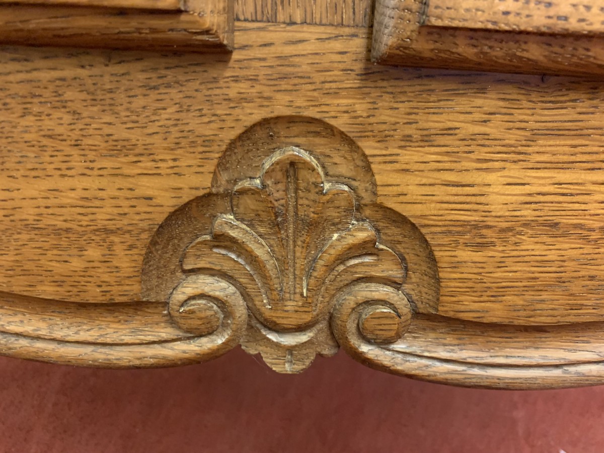 Fantstic Quality French Carved Oak Two Door Cupboard/cabinet - Image 10