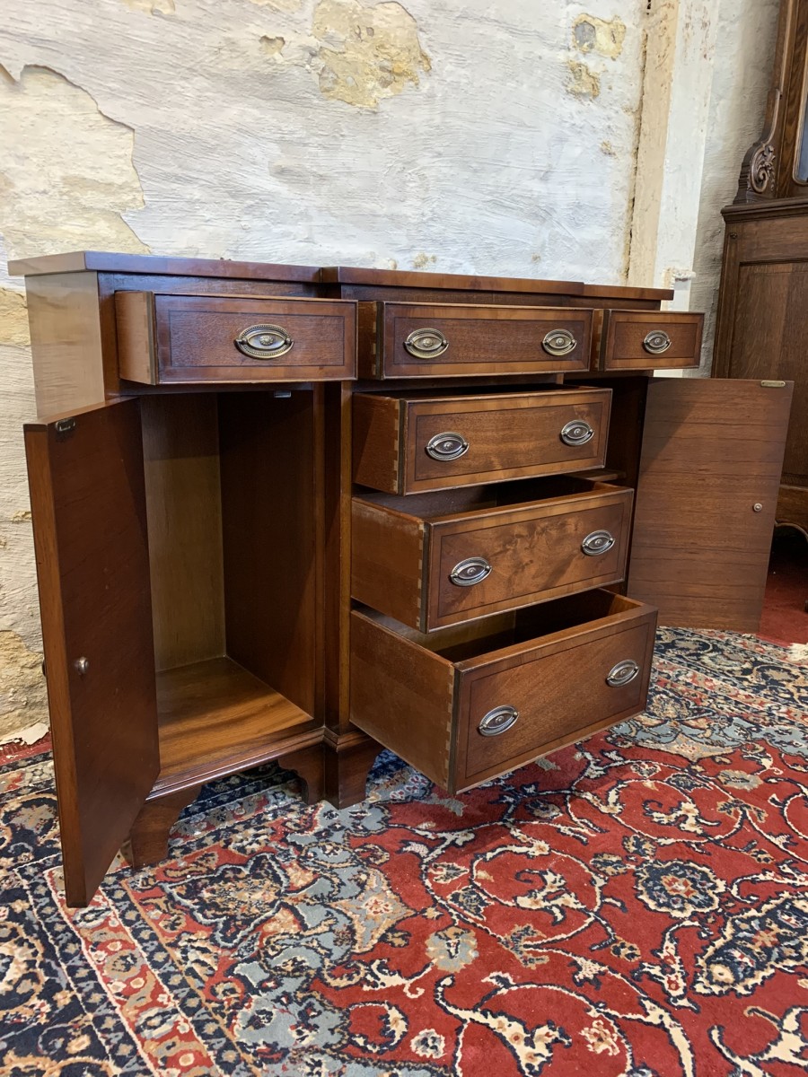 Fantastic Quality Mahogany Bevan Funnell Small Sideboard - Now Sold - Image 11