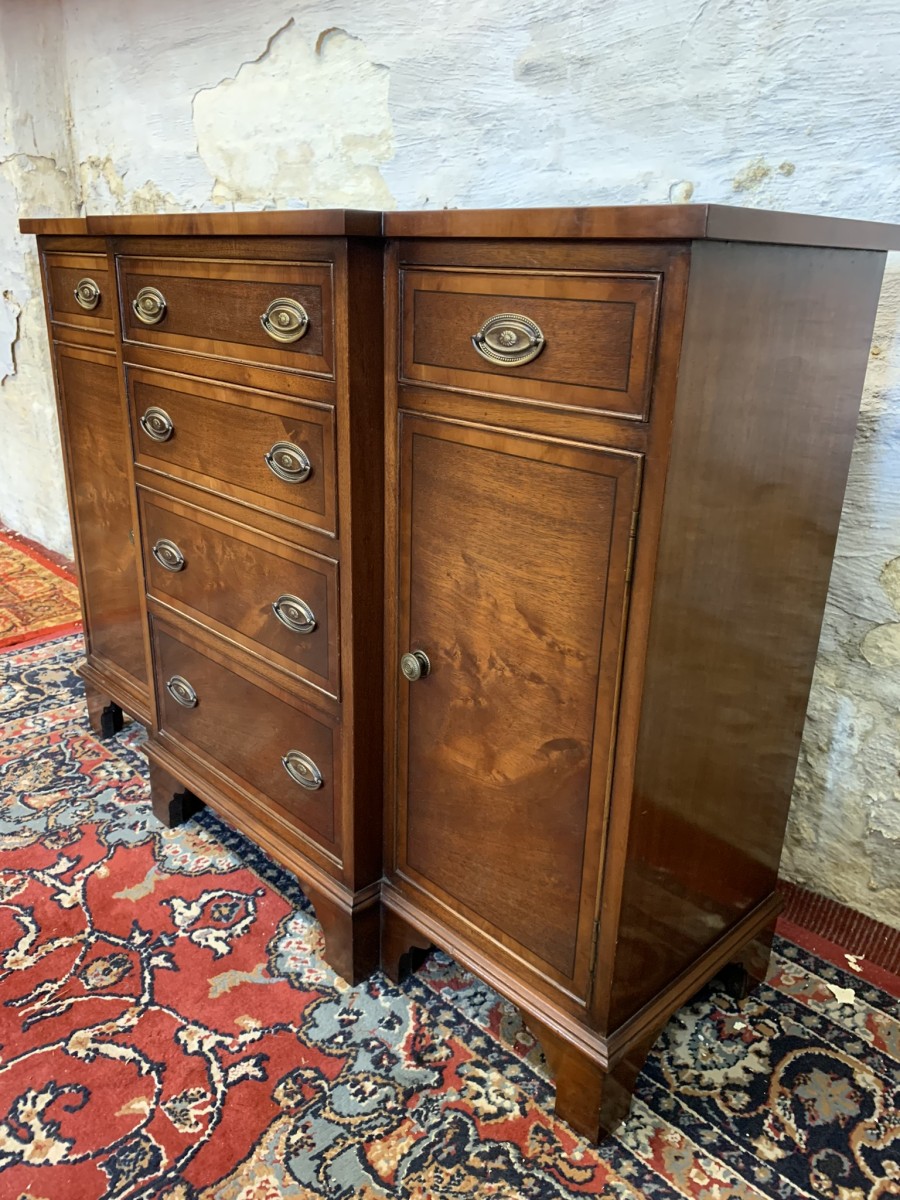 Fantastic Quality Mahogany Bevan Funnell Small Sideboard - Now Sold - Image 16