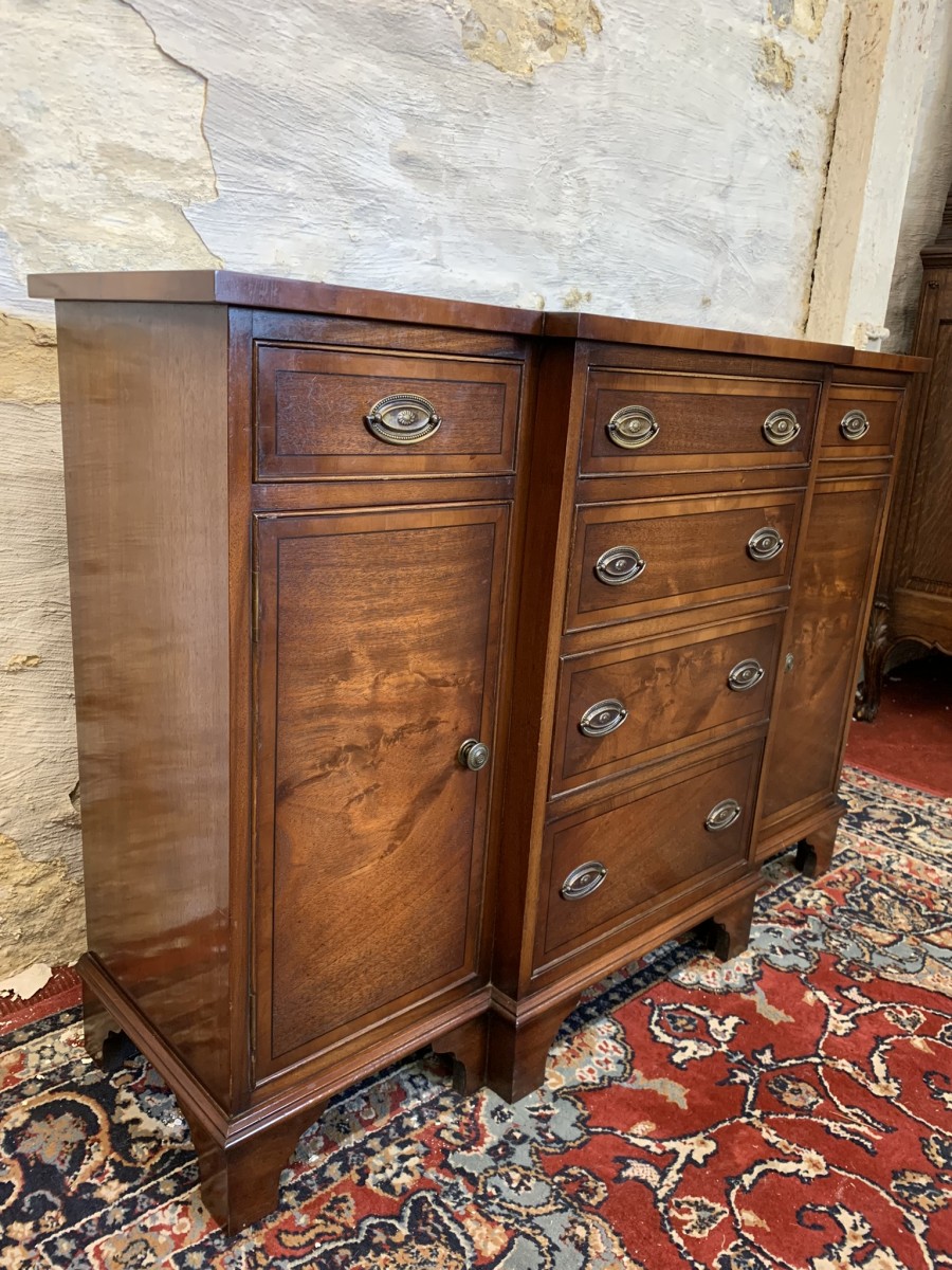 Fantastic Quality Mahogany Bevan Funnell Small Sideboard - Now Sold - Image 5
