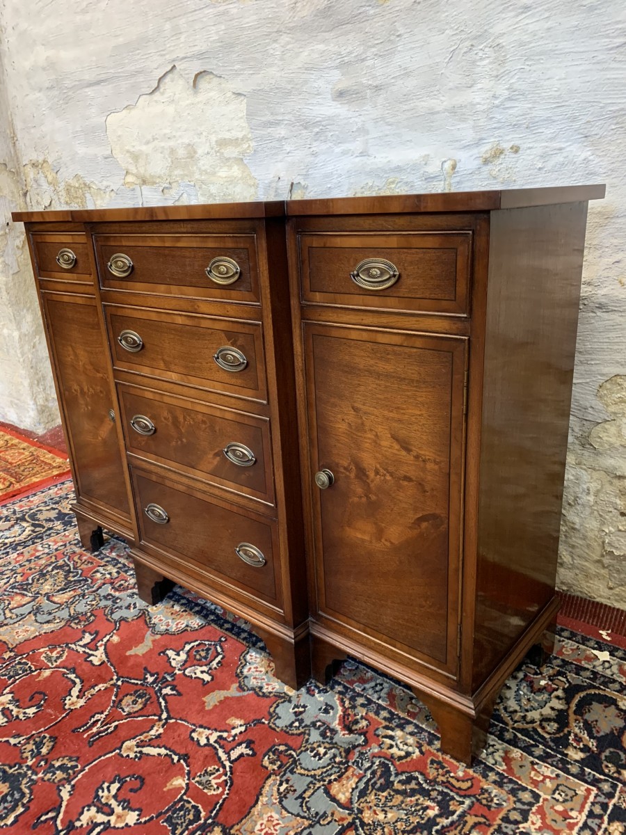 Fantastic Quality Mahogany Bevan Funnell Small Sideboard - Now Sold - Image 6