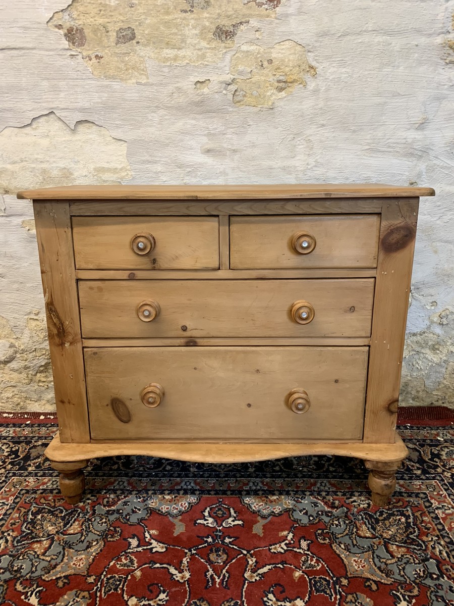 Fabulous Antique French Pine Chest Of Four Drawers Circa 1900