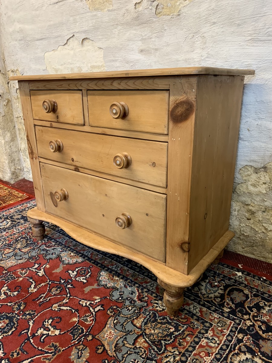Fabulous Antique French Pine Chest Of Four Drawers Circa 1900 - Image 13