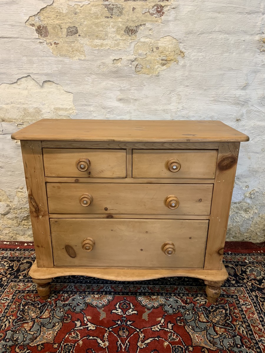 Fabulous Antique French Pine Chest Of Four Drawers Circa 1900 - Image 15