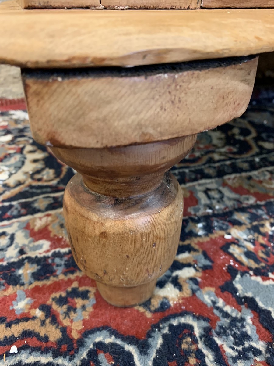 Fabulous Antique French Pine Chest Of Four Drawers Circa 1900 - Image 4