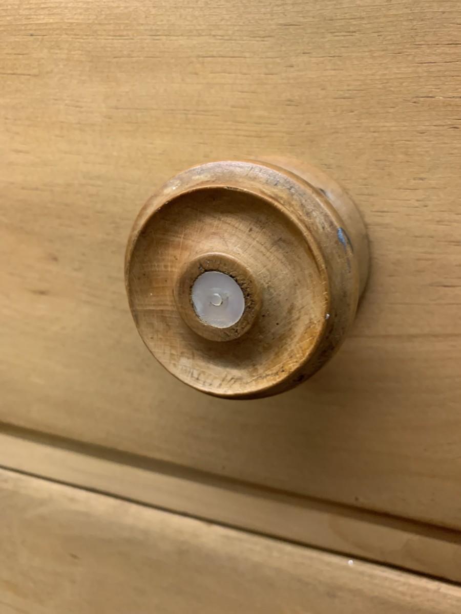 Fabulous Antique French Pine Chest Of Four Drawers Circa 1900 - Image 9