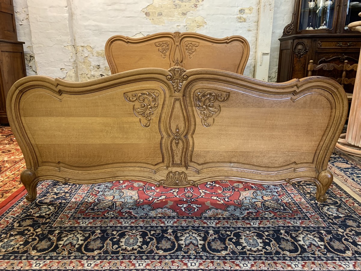 Fantastic Quality French Carved Oak King Size Bed - Now Sold - Image 10