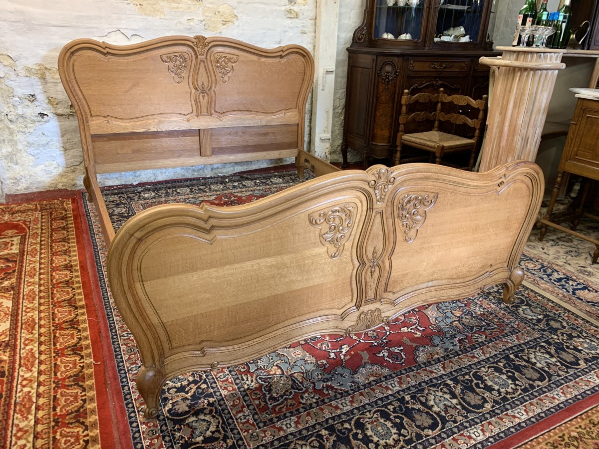 Fantastic Quality French Carved Oak King Size Bed - Now Sold - Image 17