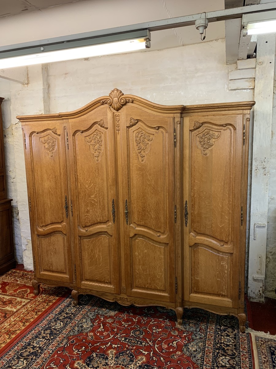 Outstanding Quality French Carved Oak Brakefront Four Door Armoire/wardrobe - Image 16