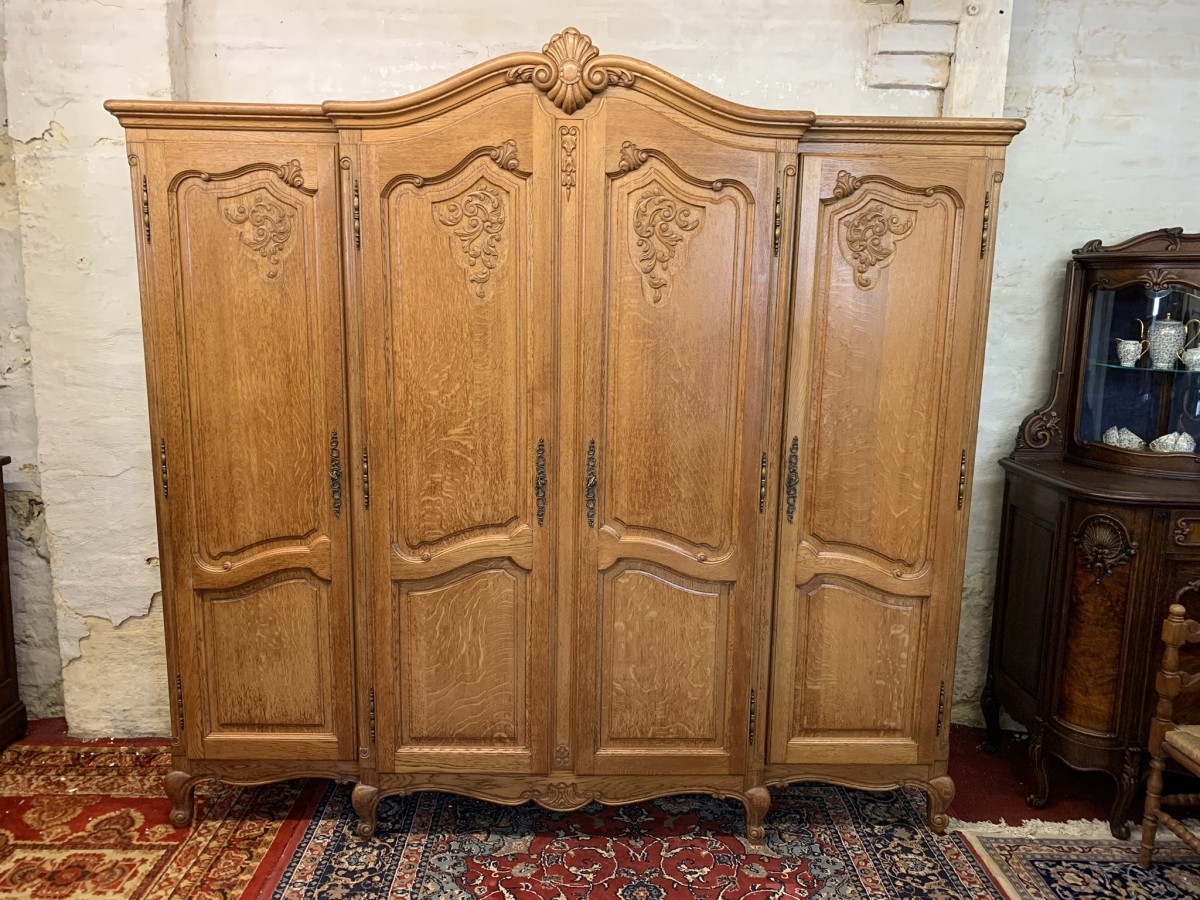 Outstanding Quality French Carved Oak Brakefront Four Door Armoire/wardrobe - Image 8