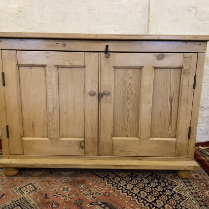 Fabulous Antique Pine Two Door Cupboard/dresser Circa 1910