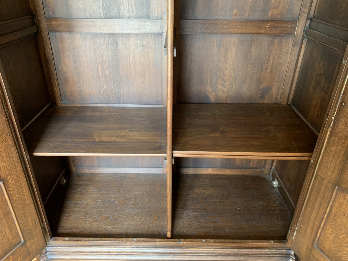 Stunning Oak Shaped Top Two Door Armoire/wardrobe/cupboard - Image 11