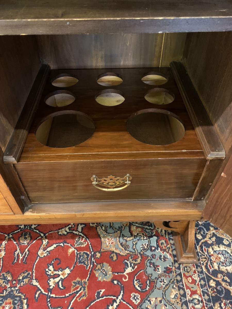 Stunning Walnut Arts And Crafts Mirrored Back Sideboard/dresser - Image 16