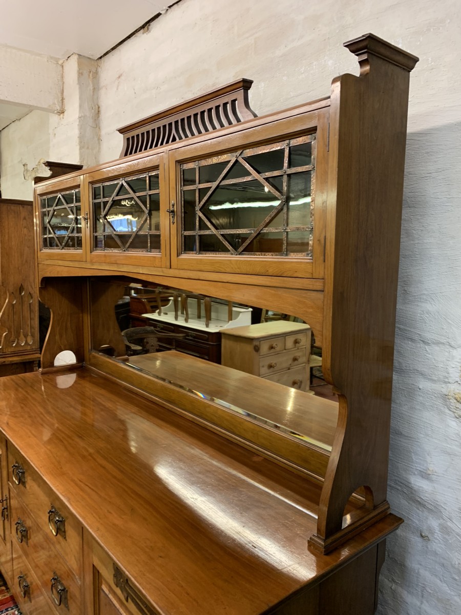 Stunning Walnut Arts And Crafts Mirrored Back Sideboard/dresser - Image 2