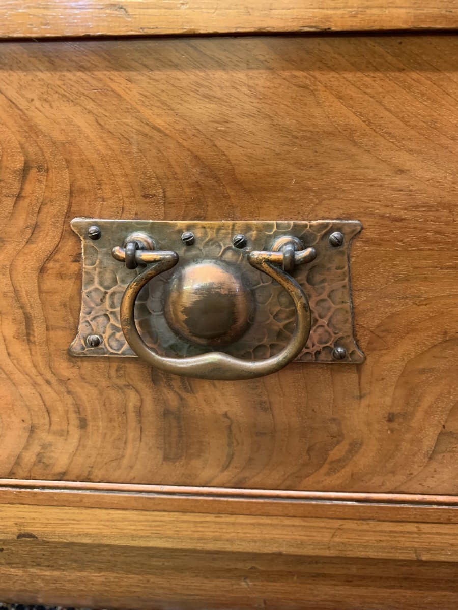 Stunning Walnut Arts And Crafts Mirrored Back Sideboard/dresser - Image 8