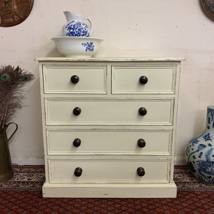 Beautiful Cream Painted Pine Chest Of Five Drawers