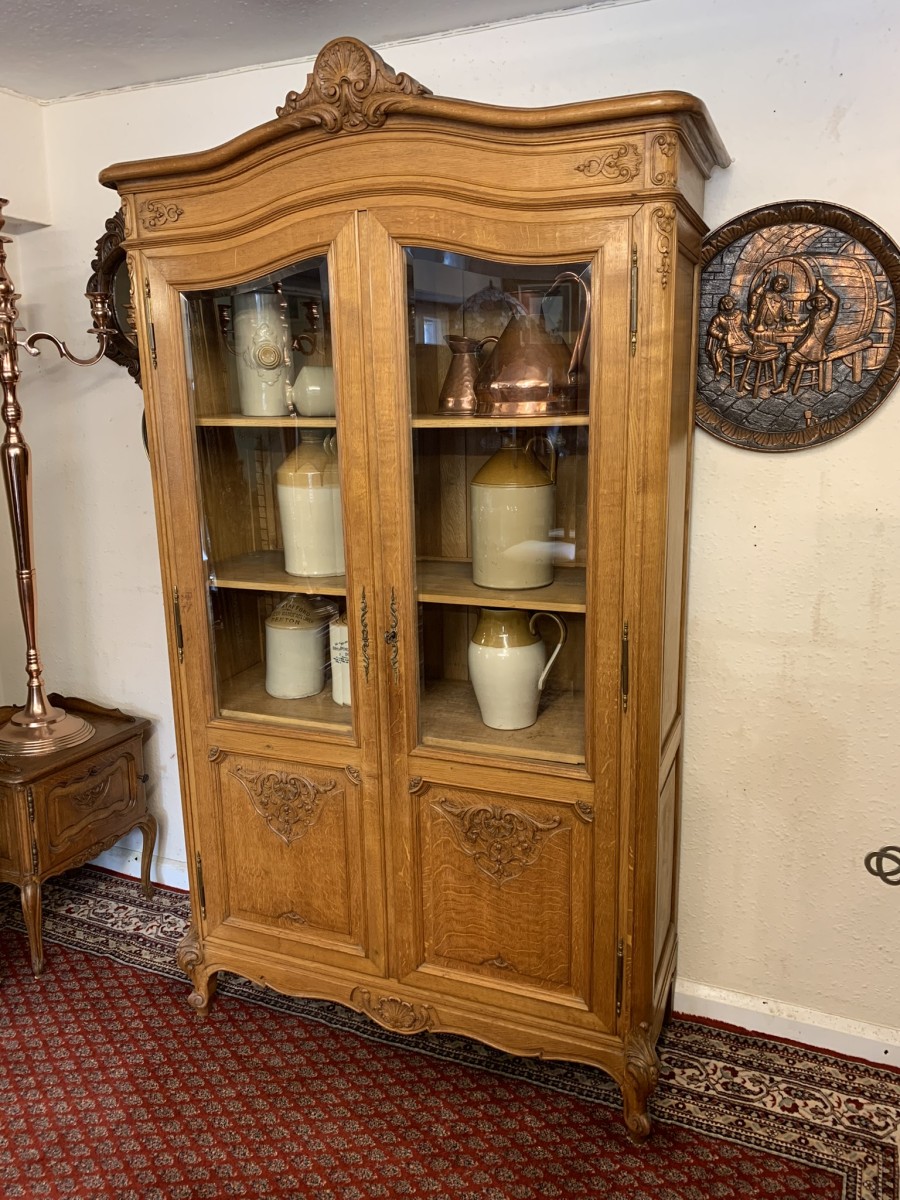 Fabulous Quality French Carved Oak Glazed Cabinet/cupboard Circa 1930 - Image 3