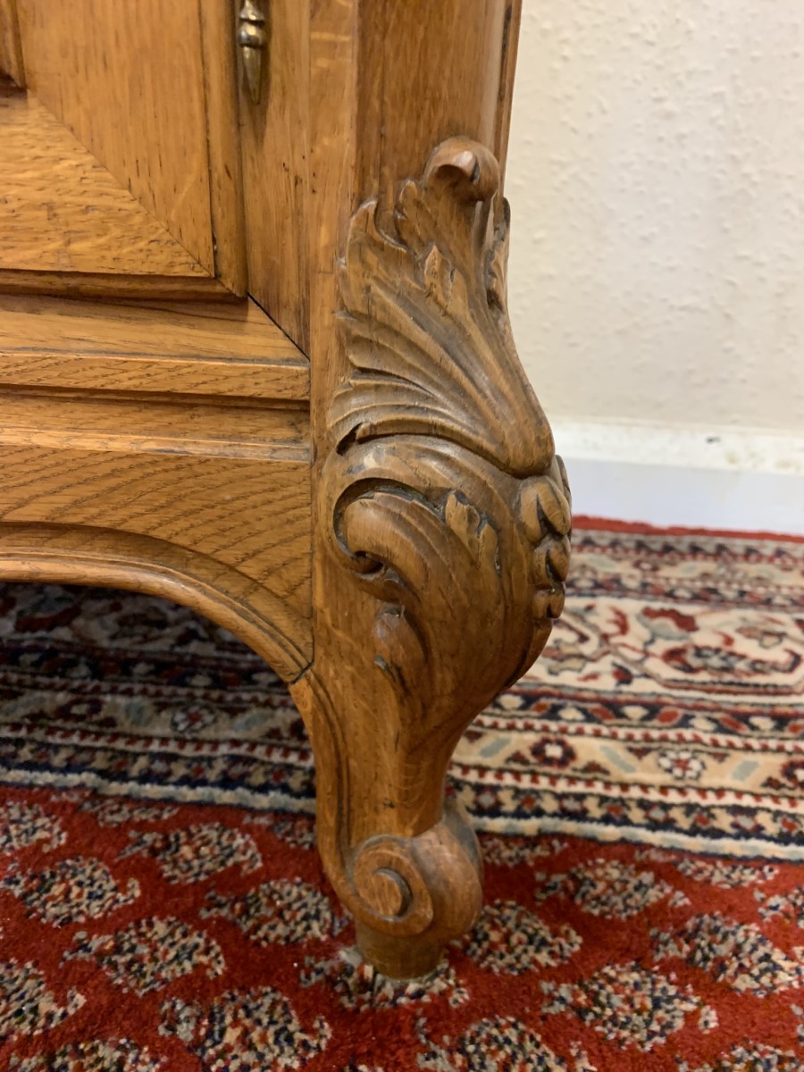 Fabulous Quality French Carved Oak Glazed Cabinet/cupboard Circa 1930 - Image 9