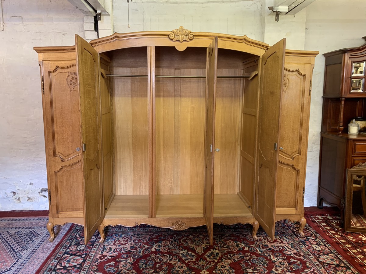 Outstanding Quality French Carved Oak Five Door Breakfront Armoire/wardrobe - Image 10