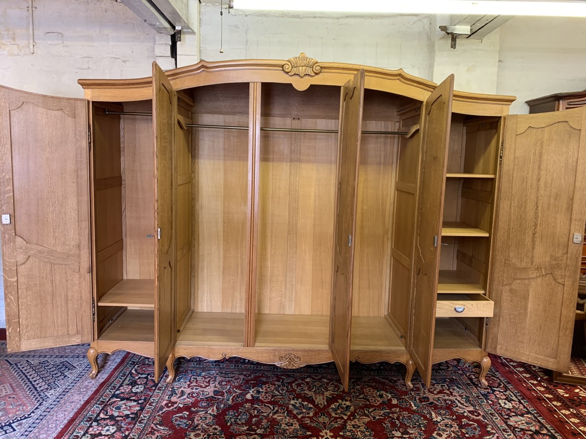 Outstanding Quality French Carved Oak Five Door Breakfront Armoire/wardrobe - Image 12