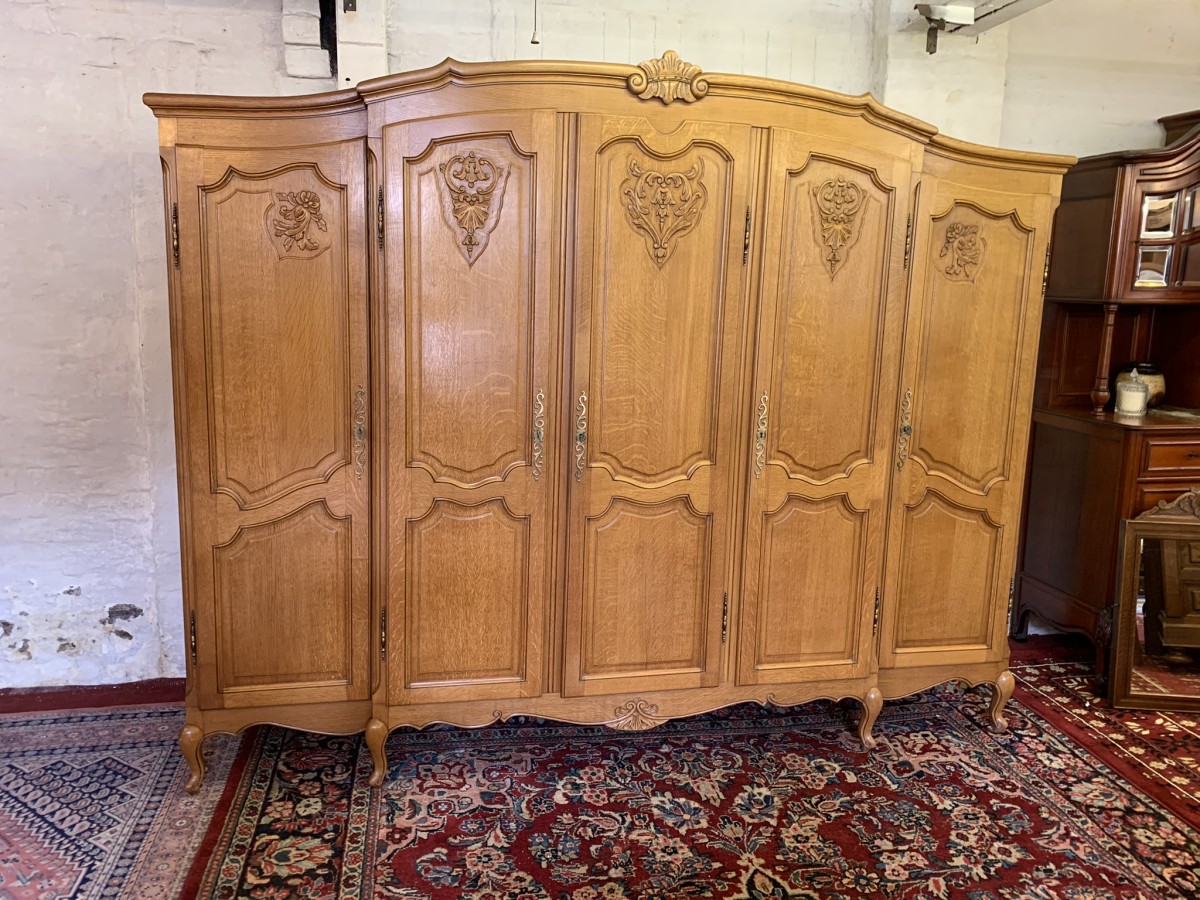 Outstanding Quality French Carved Oak Five Door Breakfront Armoire/wardrobe - Image 14